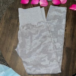 Grey Camo Seamless Leggings